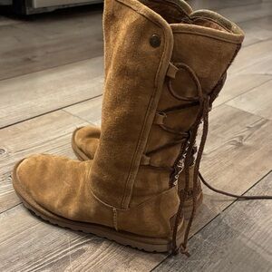 UGG Women's Tan Suede Lo Pro Tasman Mid-calf boots Size 6
